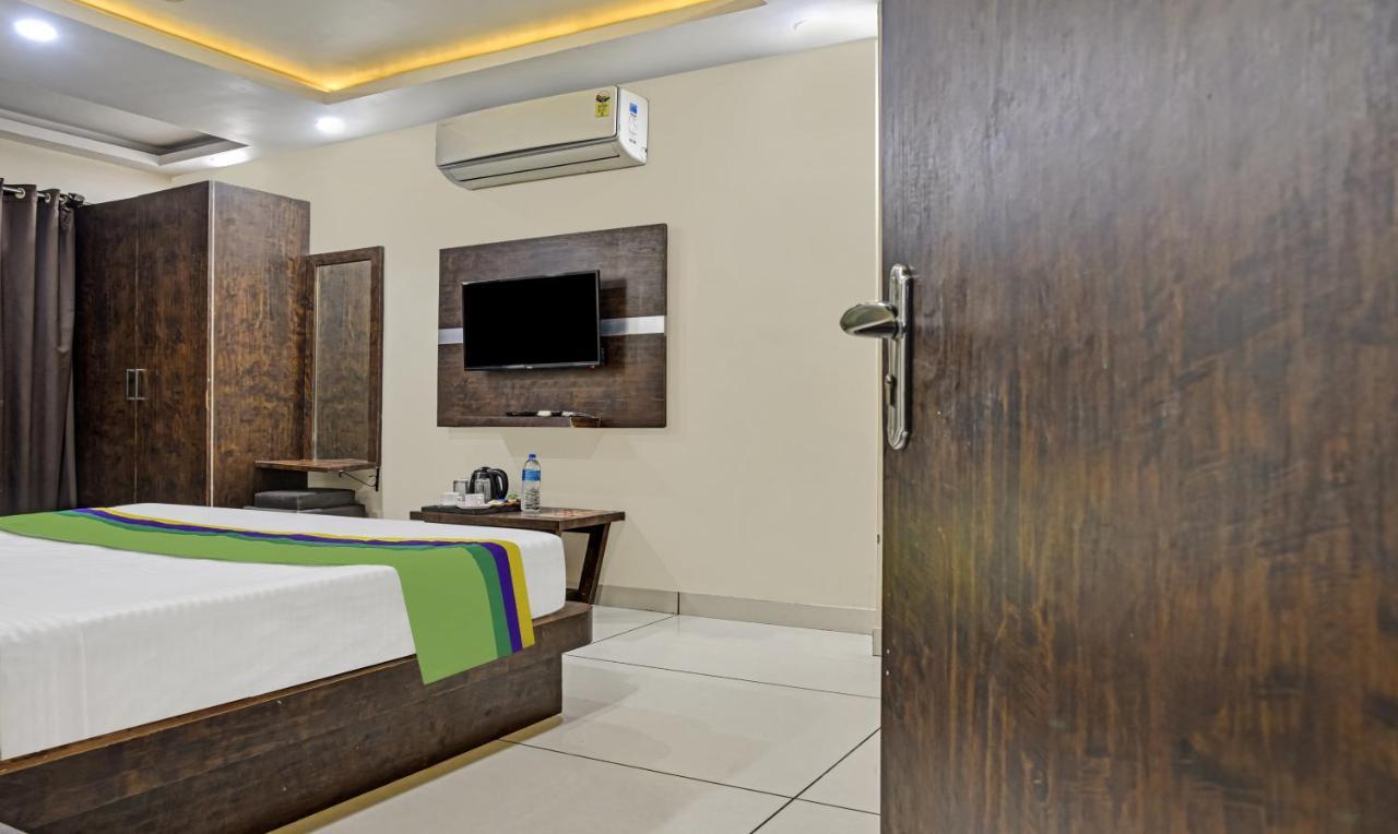 Treebo Trend Jalsa Dlx Hoshangabad Road Bhopal Exterior photo